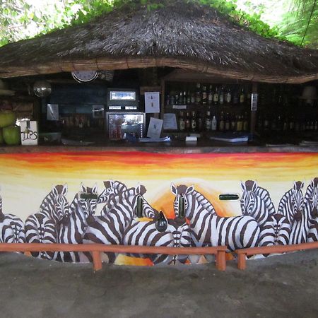 Baobab Beach Lodge And Backpackers Віланкулуш Екстер'єр фото