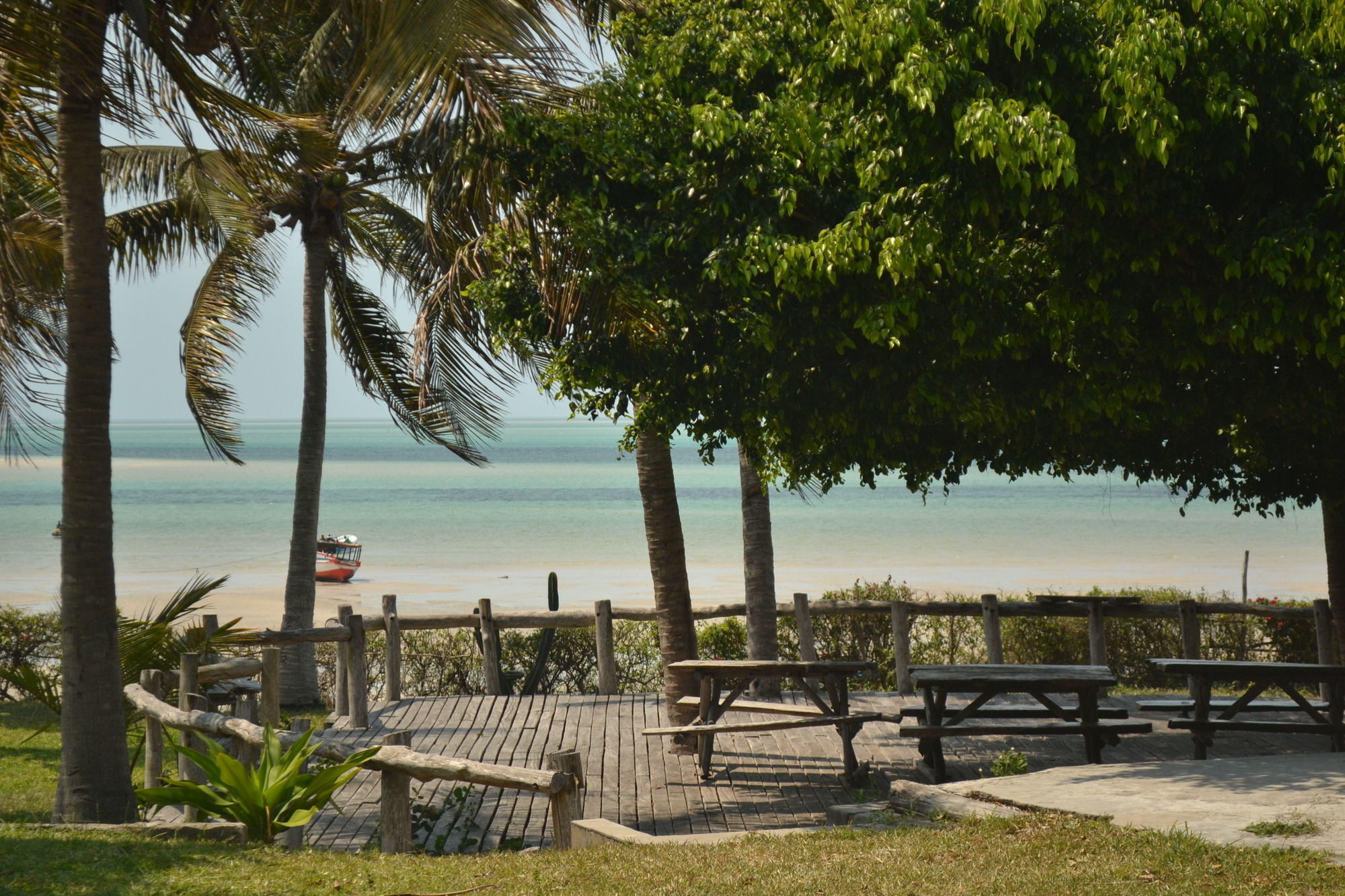 Baobab Beach Lodge And Backpackers Віланкулуш Екстер'єр фото