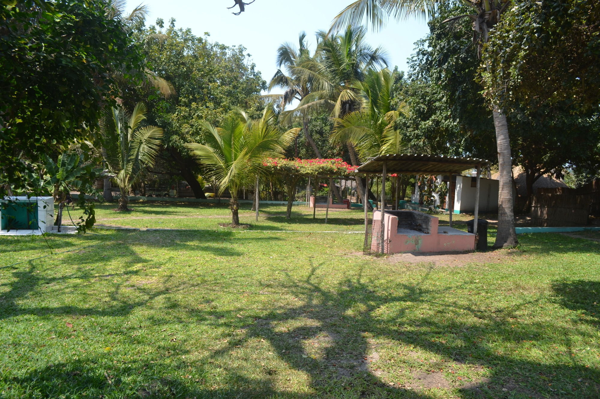 Baobab Beach Lodge And Backpackers Віланкулуш Екстер'єр фото